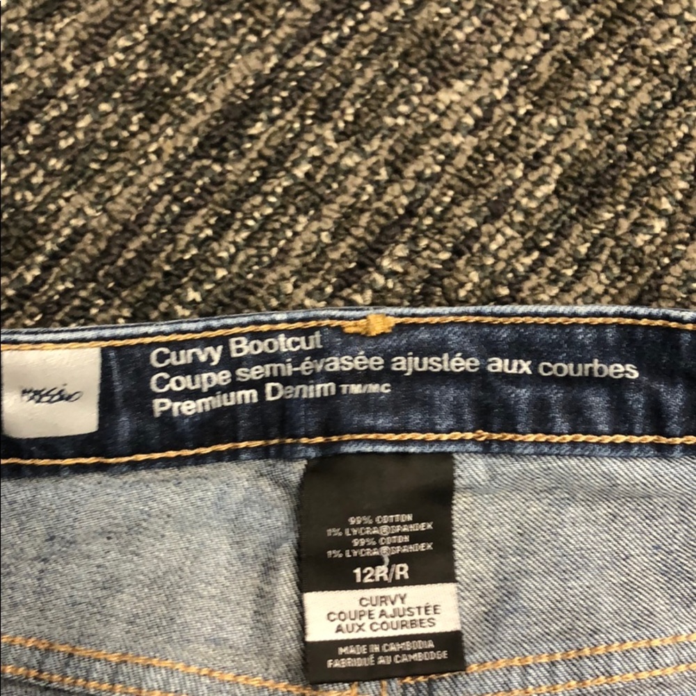 Jeans - Picture 2 of 3